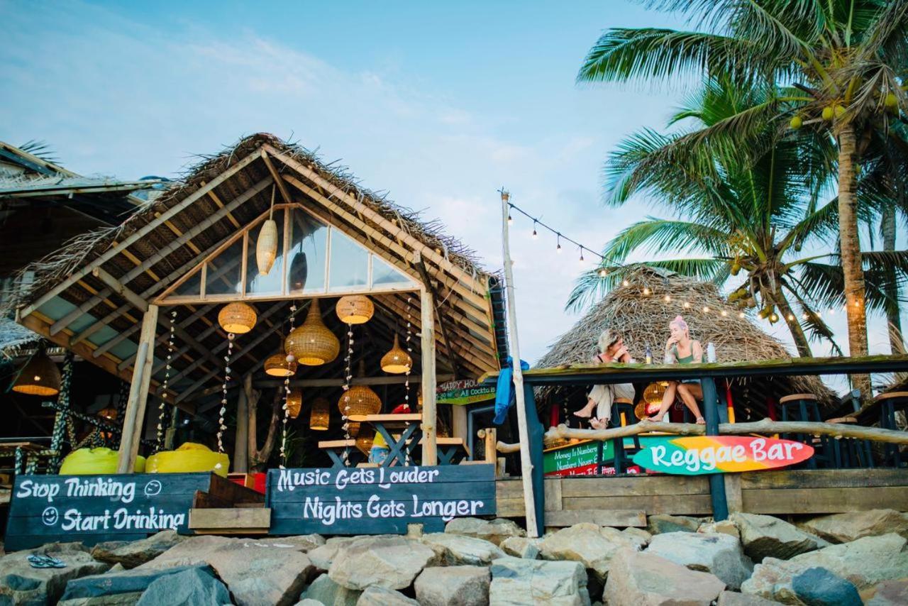 Backpack Beach Hostel & Reggae Bar Bussa Exterior foto