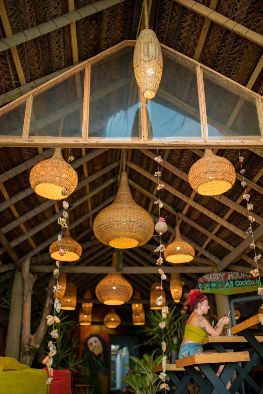 Backpack Beach Hostel & Reggae Bar Bussa Exterior foto
