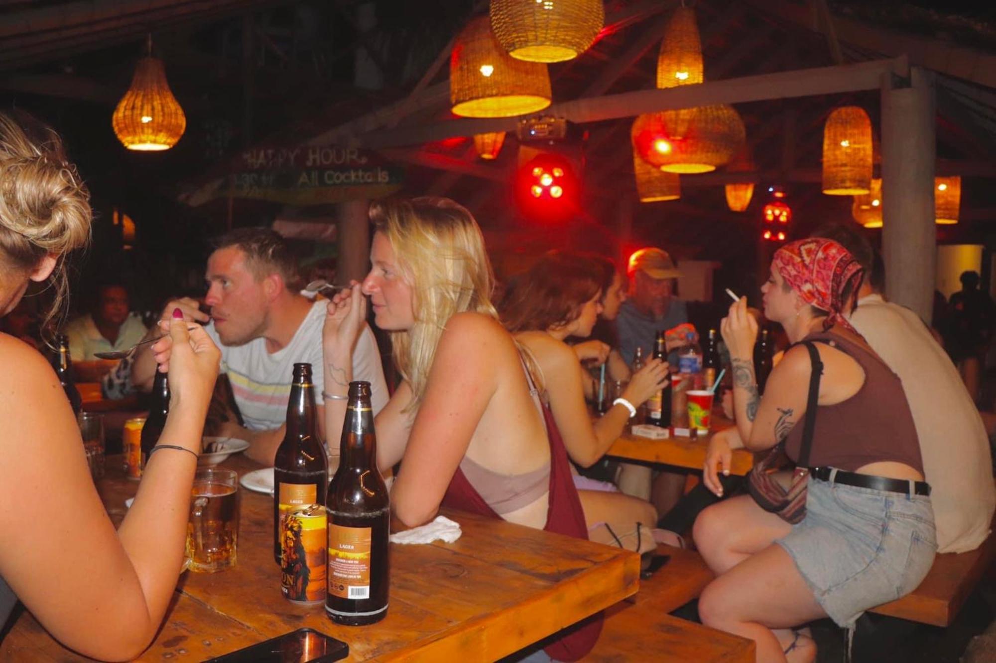 Backpack Beach Hostel & Reggae Bar Bussa Exterior foto